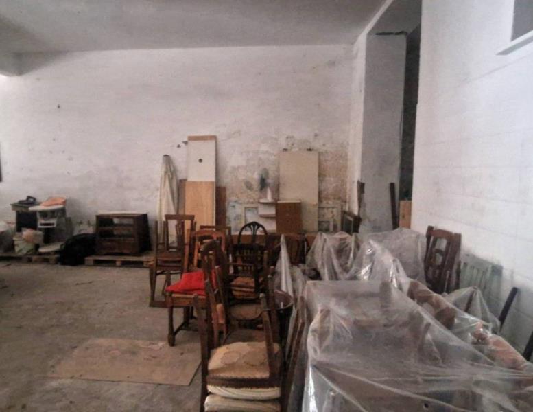 locale commerciale in vendita ad Albano Laziale in zona Cecchina
