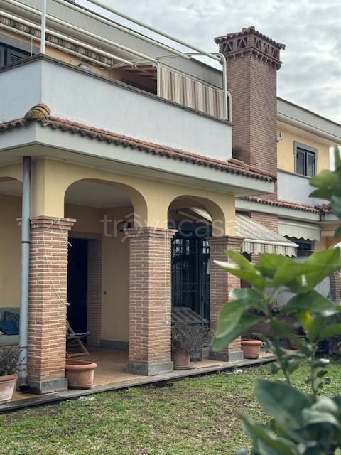 casa indipendente in vendita ad Albano Laziale