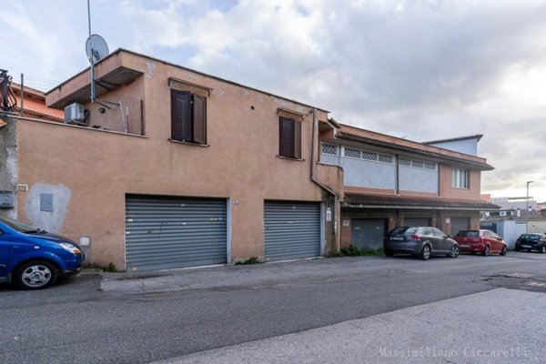 appartamento in vendita ad Albano Laziale in zona Cecchina