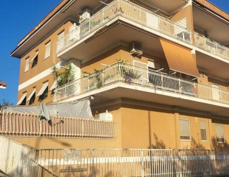appartamento in vendita ad Albano Laziale