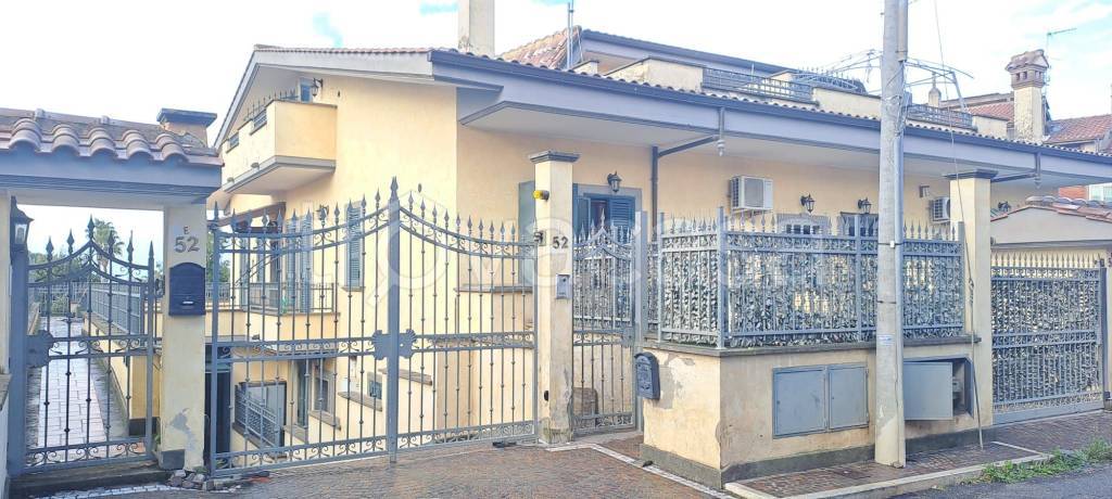 casa indipendente in vendita ad Albano Laziale in zona Marfoli