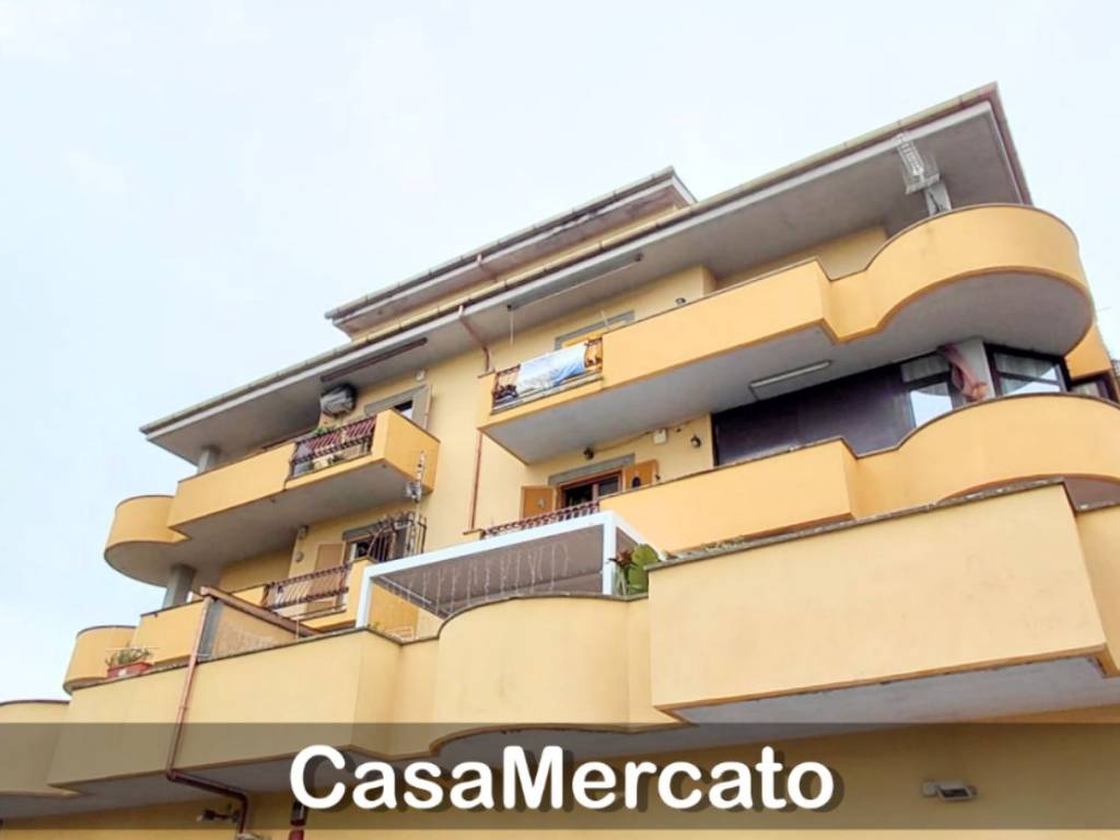 appartamento in vendita ad Albano Laziale in zona Cecchina