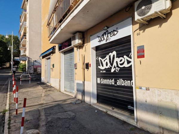 negozio in vendita ad Albano Laziale
