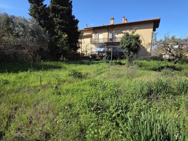 casa indipendente in vendita ad Albano Laziale