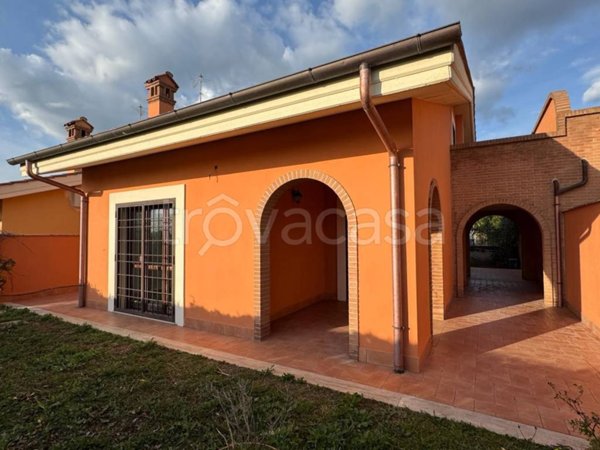 casa indipendente in vendita ad Albano Laziale in zona Cecchina