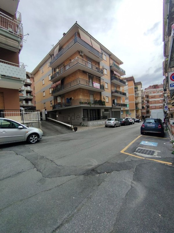 appartamento in vendita ad Albano Laziale in zona Pavona