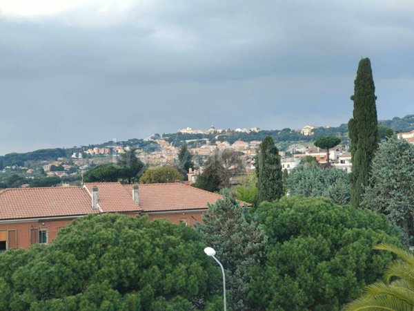appartamento in vendita ad Albano Laziale