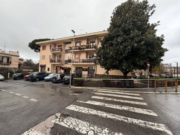appartamento in vendita ad Albano Laziale