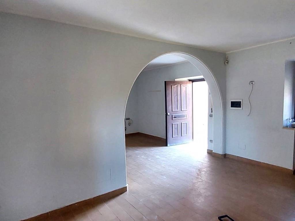 appartamento in vendita ad Albano Laziale in zona Pavona