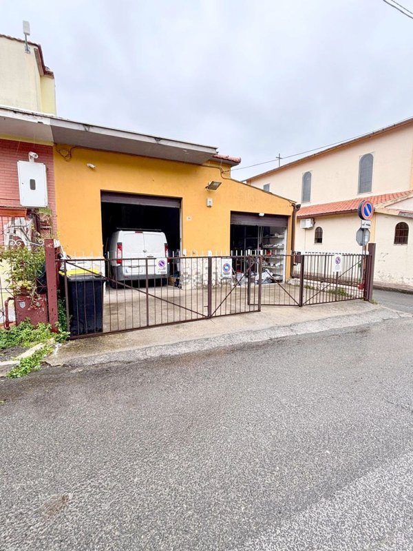 appartamento in vendita ad Albano Laziale in zona Marfoli