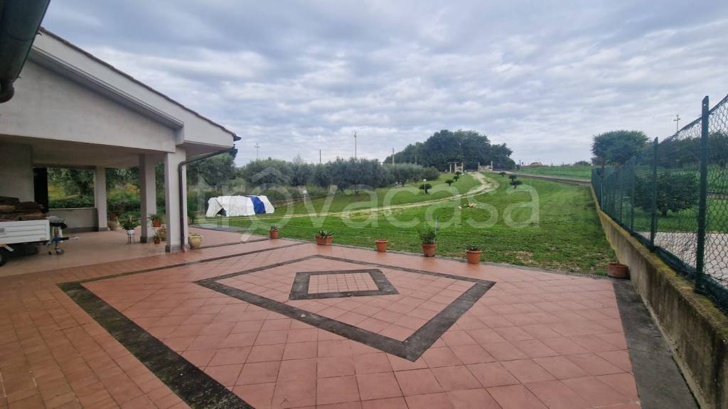 casa indipendente in vendita ad Albano Laziale in zona Cecchina