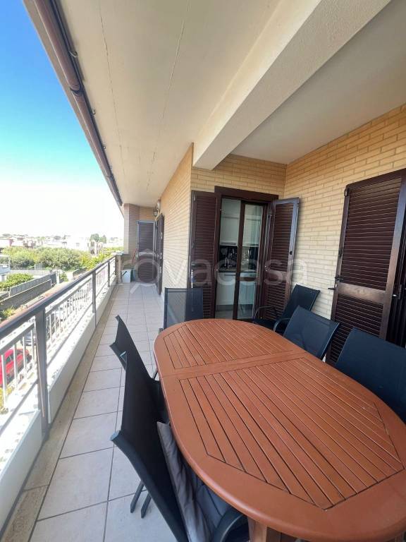 appartamento in vendita ad Albano Laziale in zona Cecchina