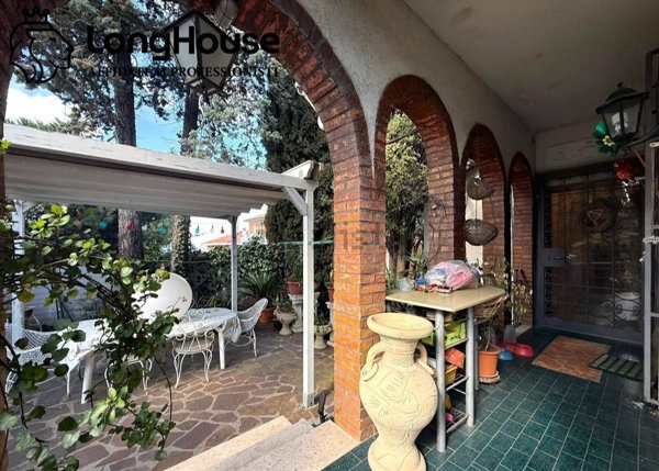 casa indipendente in vendita ad Albano Laziale