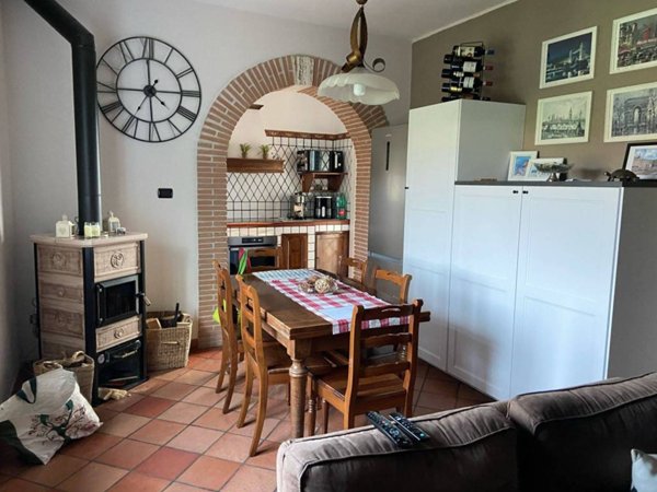 casa indipendente in vendita ad Albano Laziale in zona Cecchina