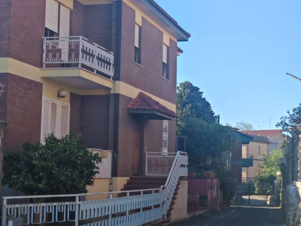 appartamento in vendita ad Albano Laziale