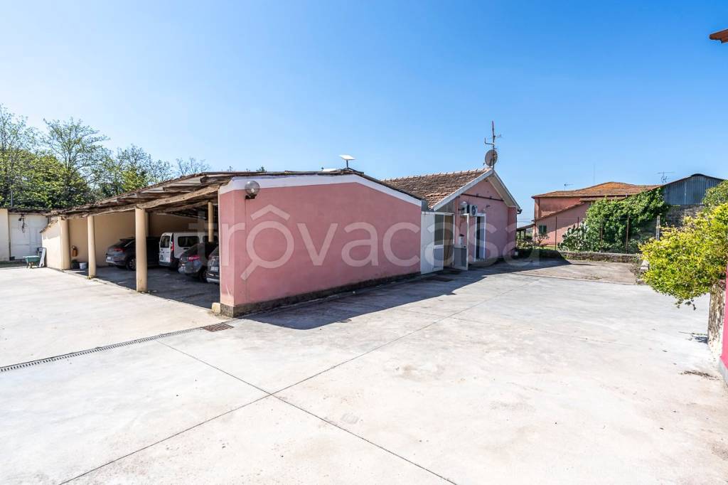 appartamento in vendita ad Albano Laziale in zona Cecchina