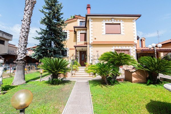 casa indipendente in vendita ad Albano Laziale