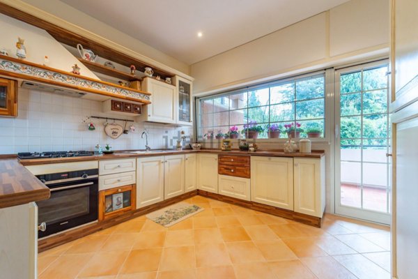 casa indipendente in vendita ad Albano Laziale