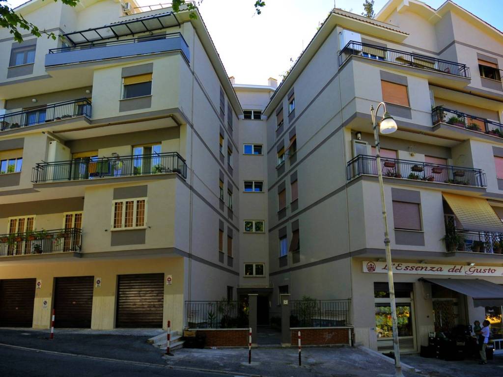 appartamento in vendita ad Albano Laziale