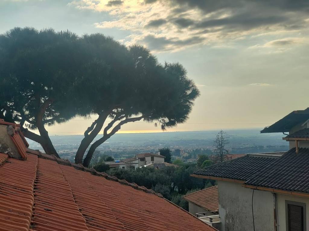appartamento in vendita ad Albano Laziale