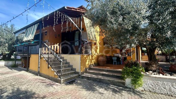 casa indipendente in vendita ad Albano Laziale
