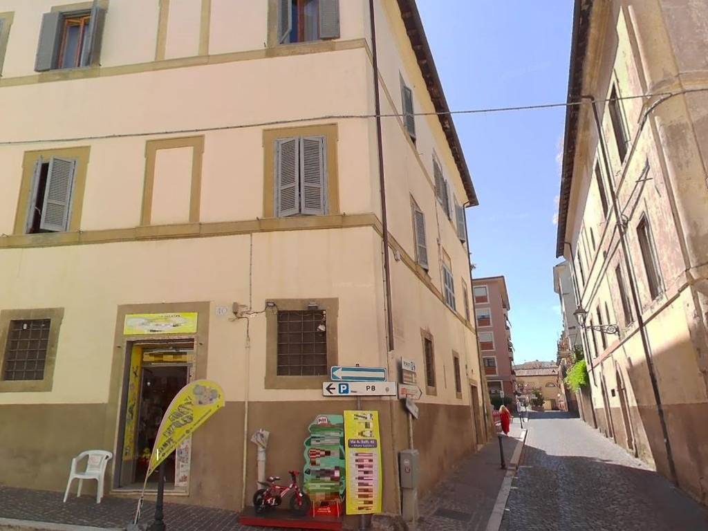 negozio in vendita ad Albano Laziale