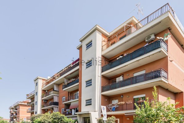appartamento in vendita ad Albano Laziale in zona Marfoli
