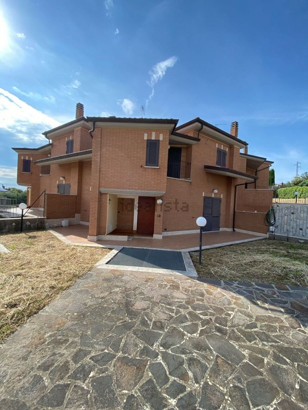 pentavano in vendita ad Albano Laziale