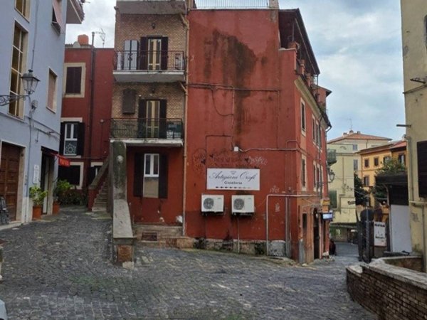appartamento in vendita ad Albano Laziale