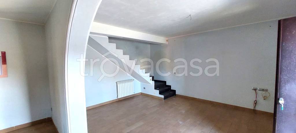 appartamento in vendita ad Albano Laziale in zona Pavona