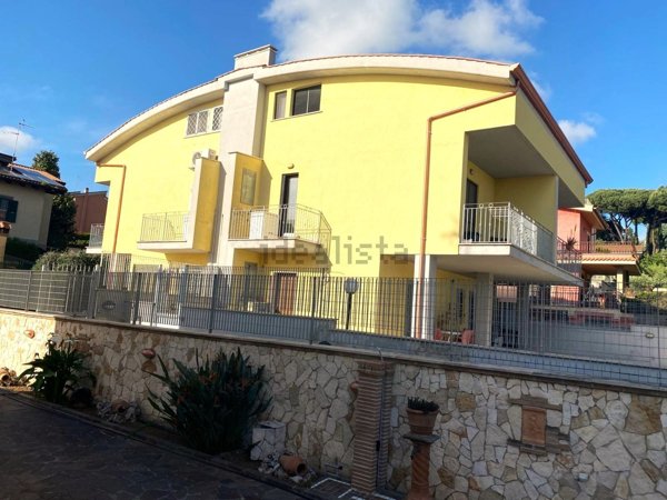 appartamento in vendita ad Albano Laziale