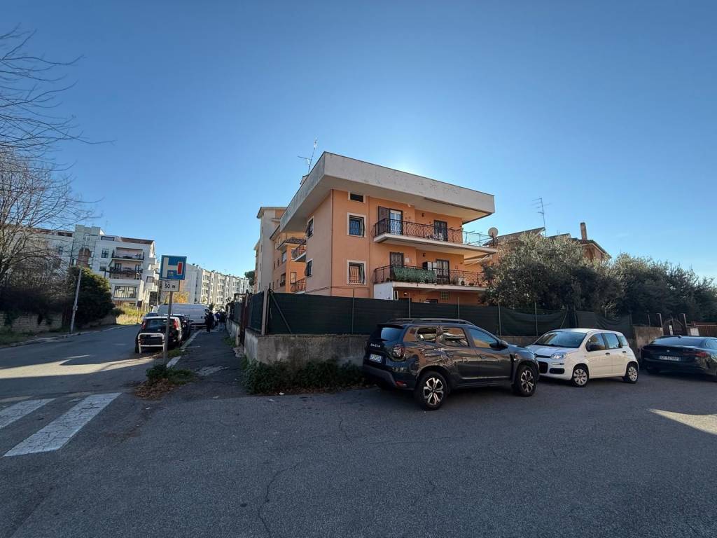 appartamento in vendita ad Albano Laziale