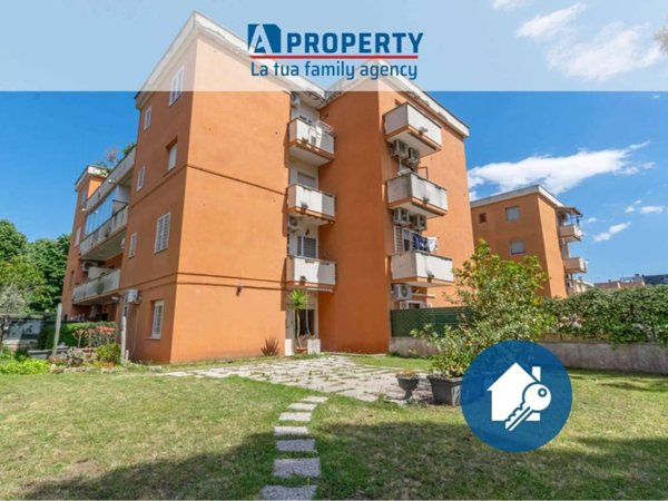 appartamento in vendita ad Albano Laziale in zona Pavona
