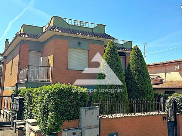 appartamento in vendita ad Albano Laziale in zona Cecchina