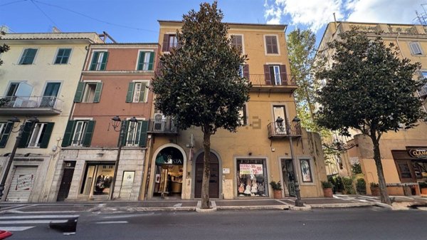 appartamento in vendita ad Albano Laziale