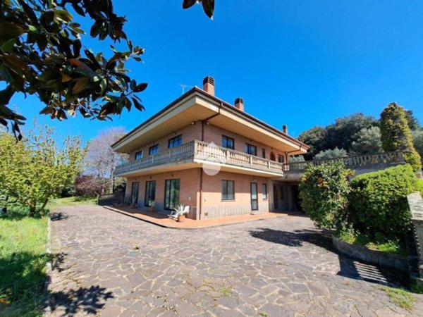 appartamento in vendita ad Albano Laziale