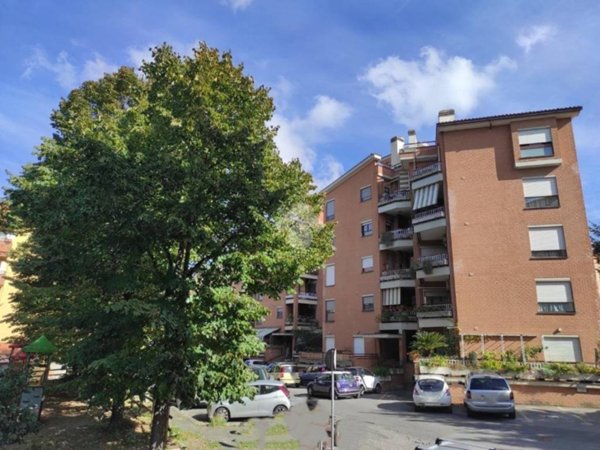 appartamento in vendita ad Albano Laziale in zona Pavona