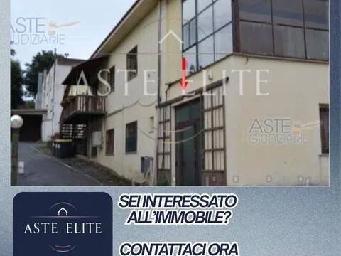 locale commerciale in vendita ad Albano Laziale