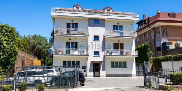 appartamento in vendita ad Albano Laziale