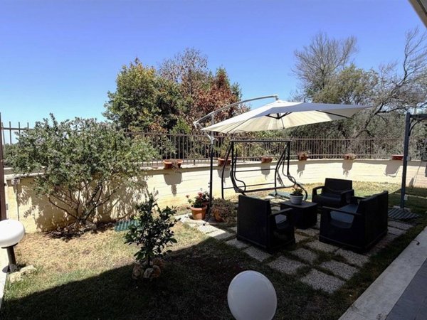 casa indipendente in vendita ad Albano Laziale in zona Marfoli
