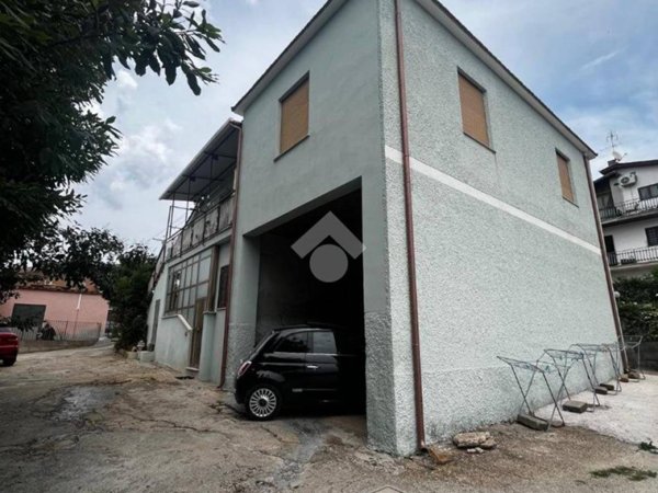 appartamento in vendita ad Albano Laziale in zona Cecchina