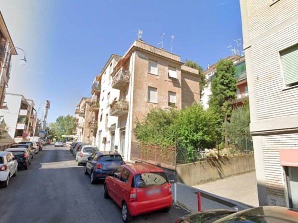 appartamento in vendita ad Albano Laziale in zona Pavona