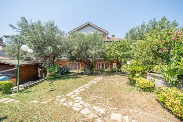appartamento in vendita ad Albano Laziale