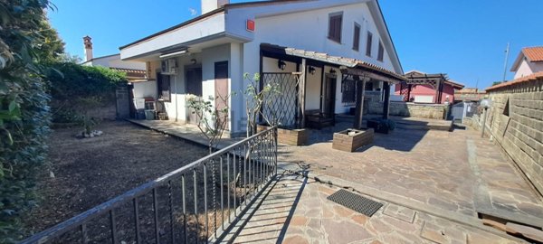 casa indipendente in vendita ad Albano Laziale in zona Marfoli