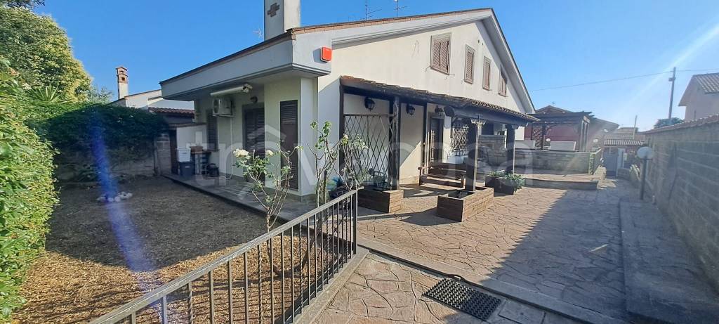 casa indipendente in vendita ad Albano Laziale in zona Marfoli