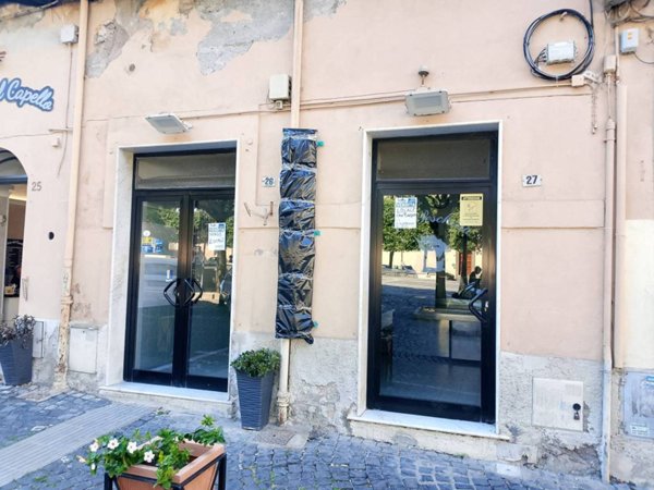 negozio in vendita ad Albano Laziale