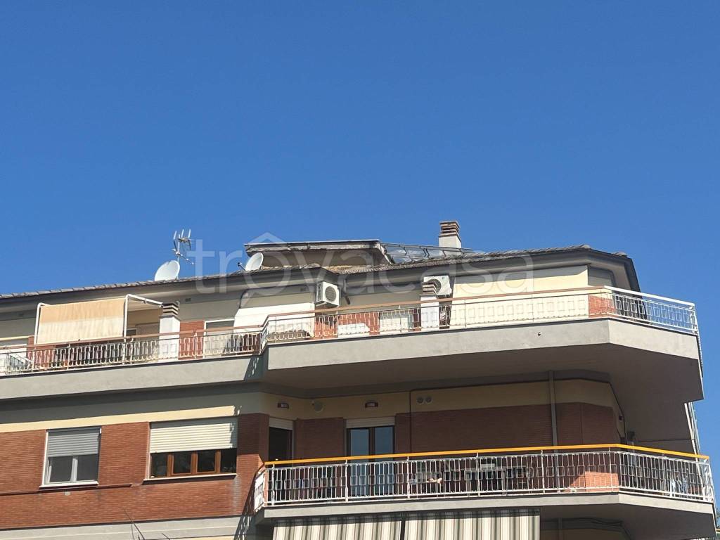 appartamento in vendita ad Albano Laziale