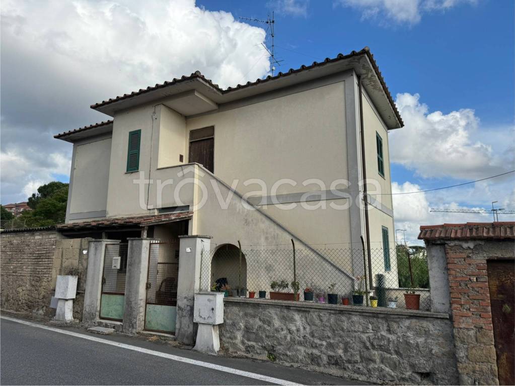 casa indipendente in vendita ad Albano Laziale
