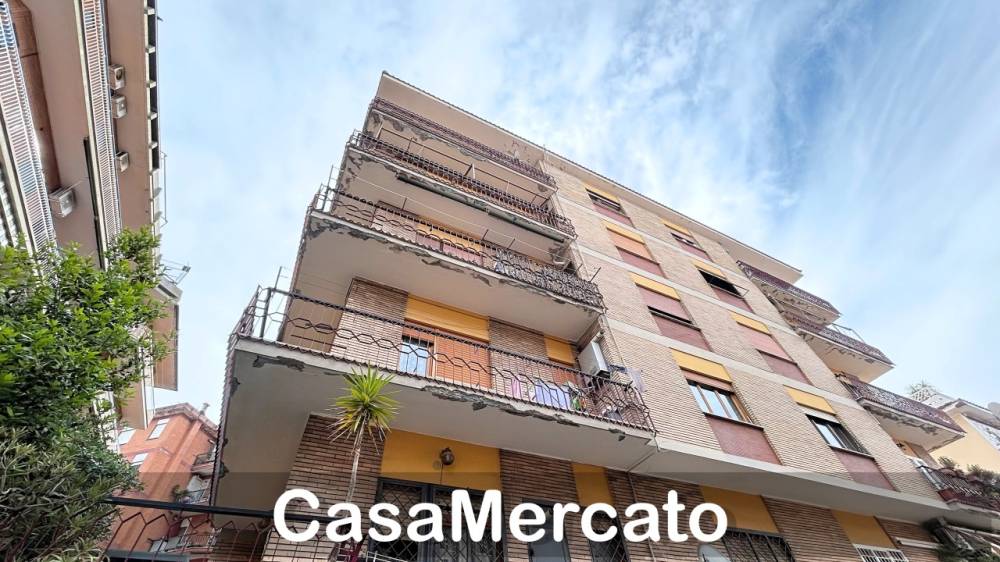 appartamento in vendita ad Albano Laziale in zona Pavona