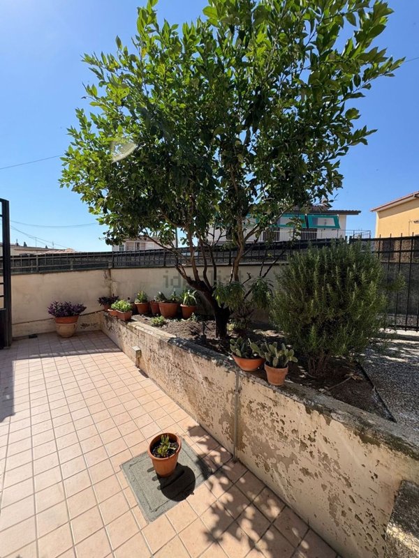 appartamento in vendita ad Albano Laziale in zona Cecchina